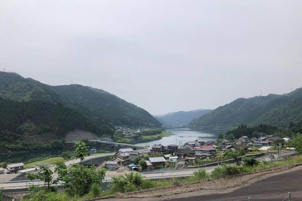 花緑里-Hanamidori-乙原のやど 岐阜下呂温泉郡上飛騨金山湖畔リゾート Gujō Exterior foto